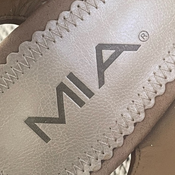 MIA Women's Brown Strappy Heels - Picture 2 of 16